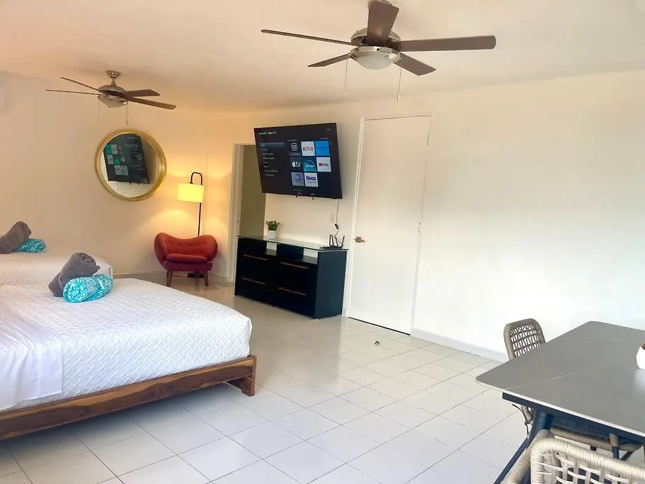 Deco5B Spacious Downtown Studio Κανκούν 0*,  Μεξικό